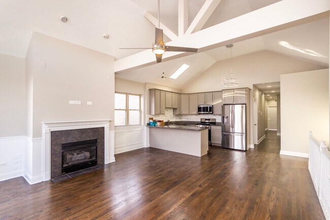 Photo - South Shore Stunner – 1,700 SQ FT, Master ... Rental