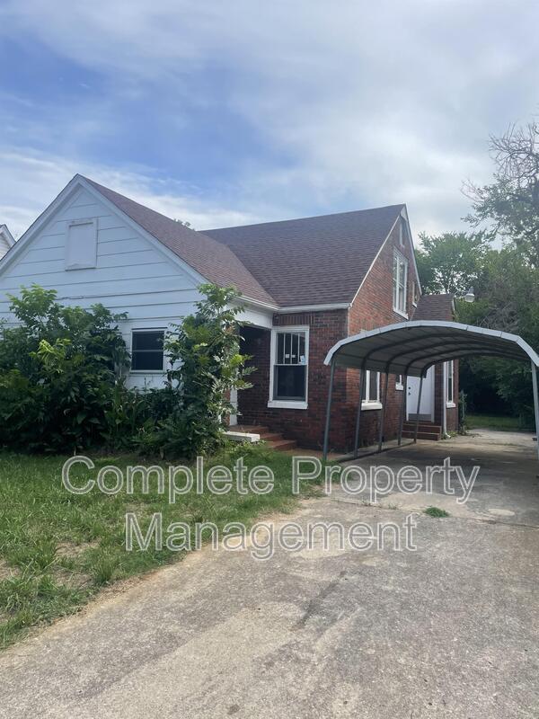 Photo - 921 7th Pl SW