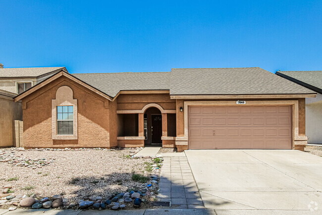 Building Photo - 7848 W Fleetwood Ln Rental