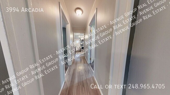 Photo - 3994 Arcadia-