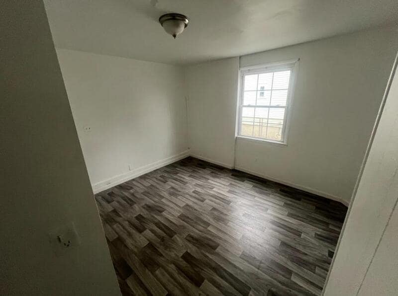 Photo - 195 Campbell Park