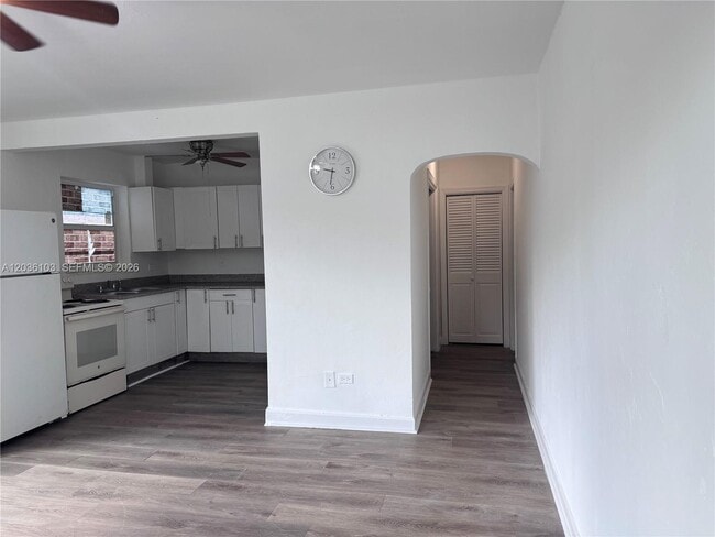 Photo - 1238 NE 110th St Unidad 1
