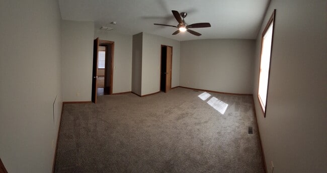 Photo - 465 Cornerstone Ave