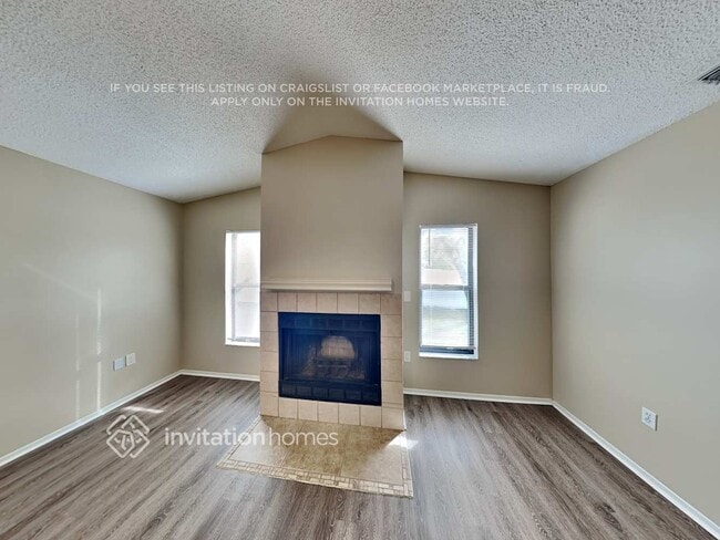 Photo - 2297 Cork Oak St E