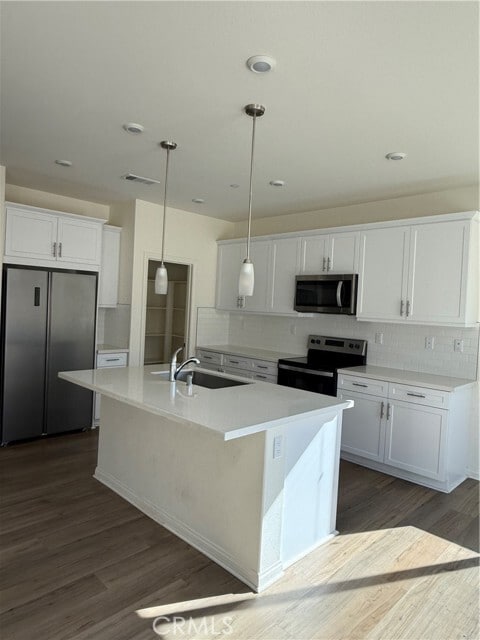 Building Photo - 558 Pablo Rd