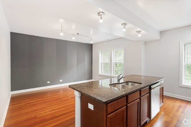 Building Photo - 7361 N Ashland Blvd Unit 2 Rental