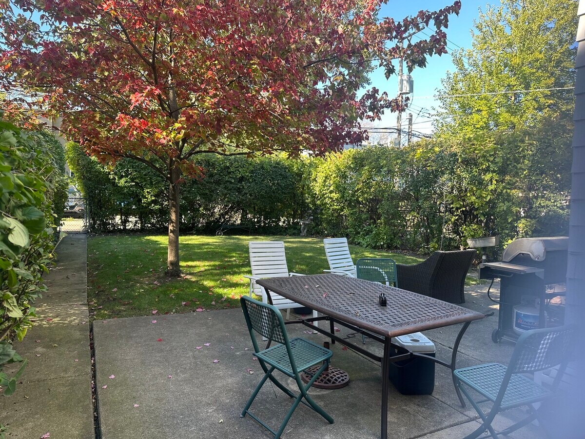 Photo - 6204 N Troy St