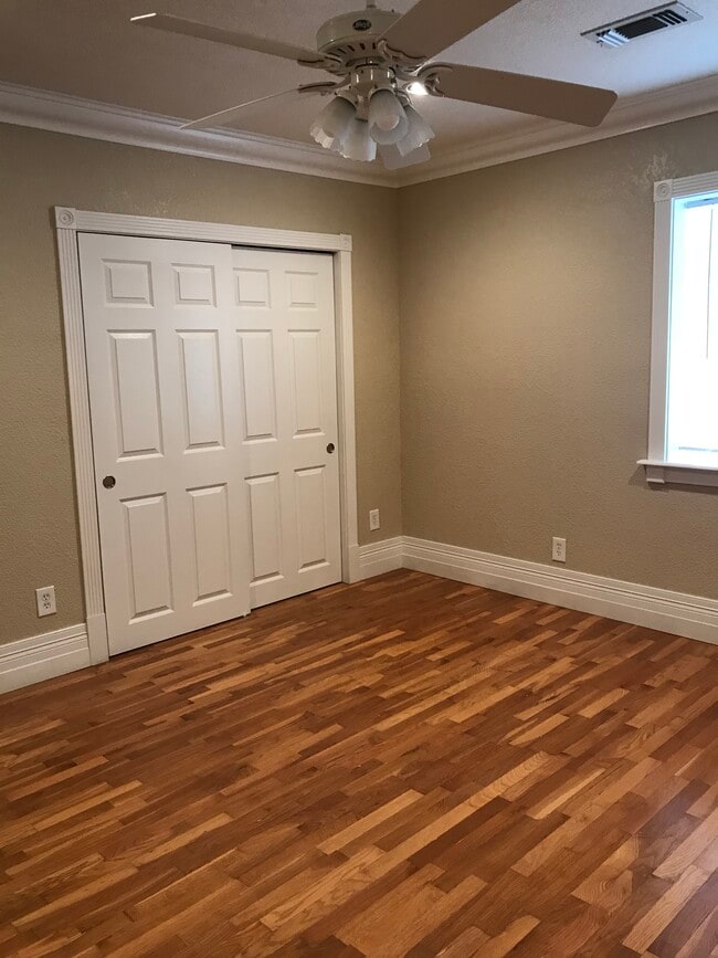 Photo - 2601 W 3rd St