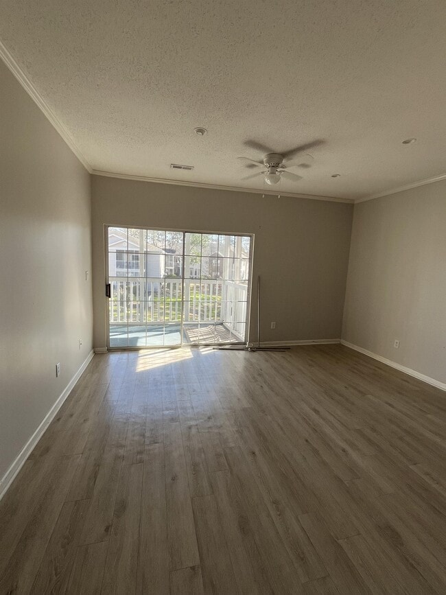 Photo - 3511 Sweetwater Blvd