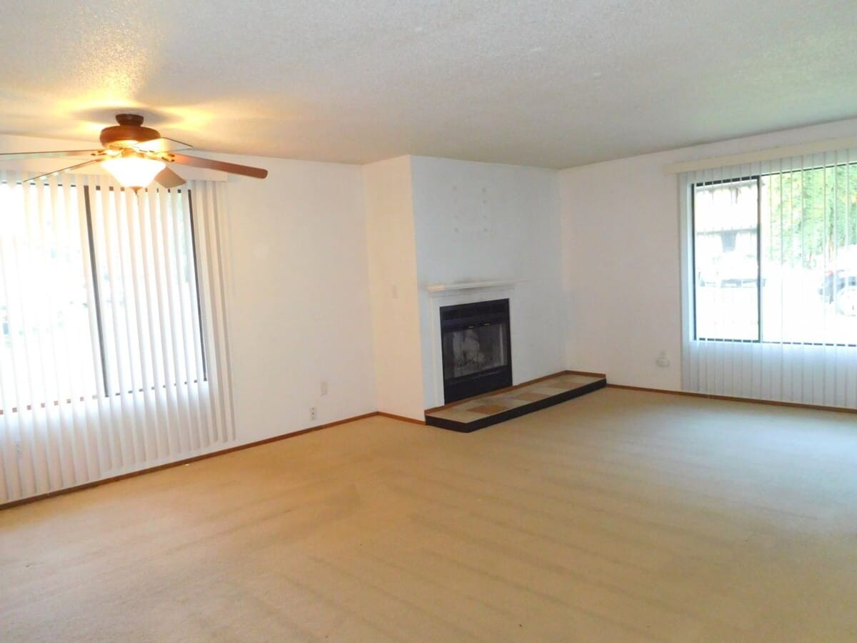 Photo - 2 Bed, 1 Bath Duplex with Garage and Backyard