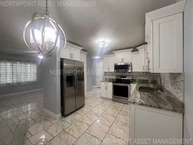 Photo - PRICE REDUCED FOR QUICK MOVE IN!! 2-2 Home...