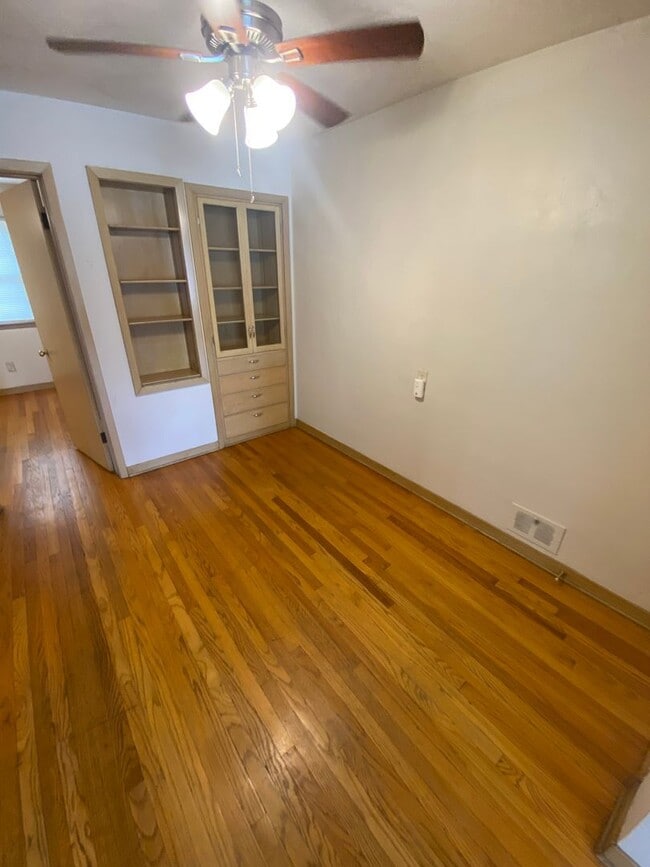 Photo - 2544 J St Unit #2