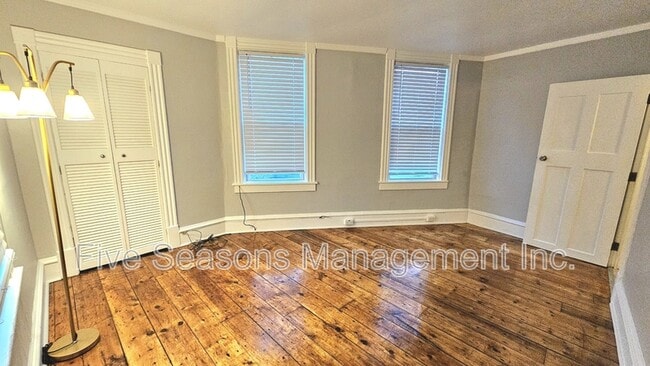 Photo - 25 Intervale Ave