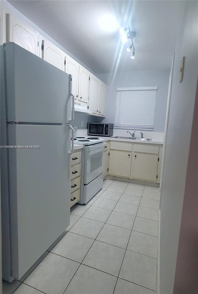 Photo - 250 Layne Blvd Unit 106