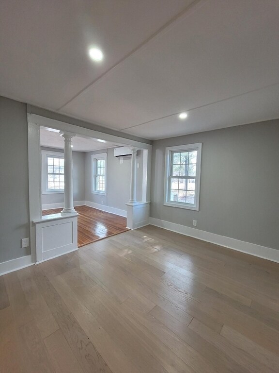 Photo - 400 Concord St