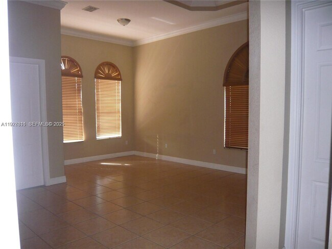 Photo - 14331 SW 9th St