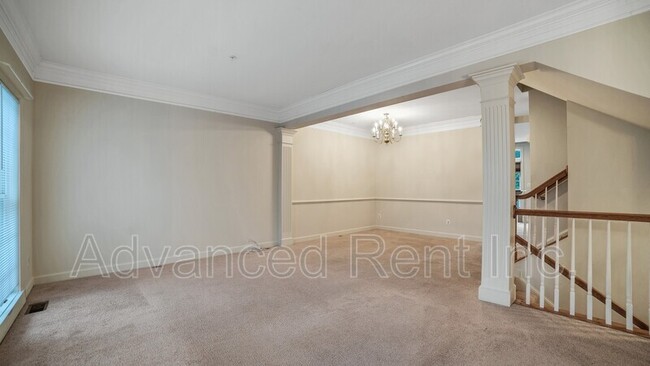 Photo - 5109 Strawbridge Terrace