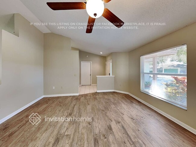 Photo - 266 Glenridge Loop N