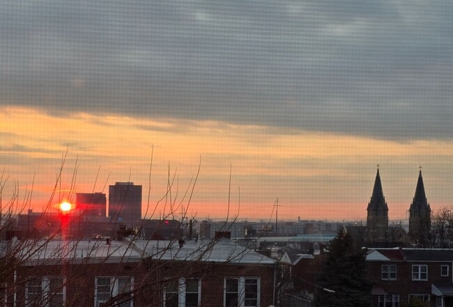 Photo - 3 bedroom, 1 bath charming townhome in Wilmington