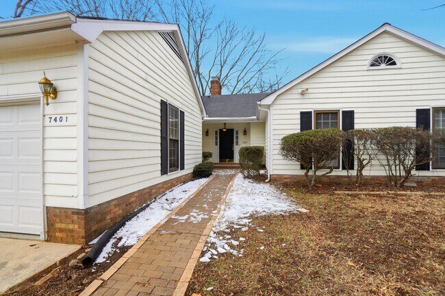 Photo - 3 Bedroom Ranch with a 2 Car Garage!