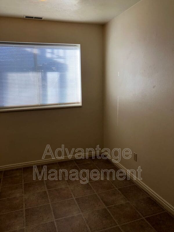 Photo - 2138 W 220 N