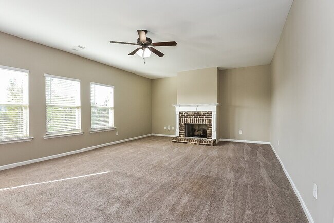 Photo - 49 Hamilton Blvd NW