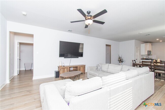 Photo - 9223 Espadrille Run