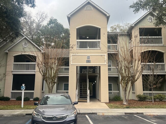 Building Photo - Lovely Condo with Updated Bathrooms and Private View - Summer House