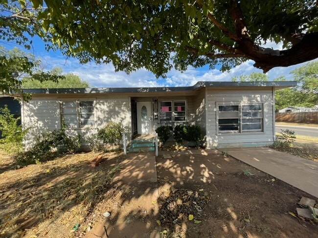 Building Photo - Updated!! Rental