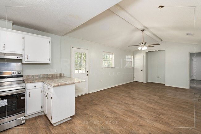 Photo - Updated 4 Bed 2 Bath Brick Home in West Mo...