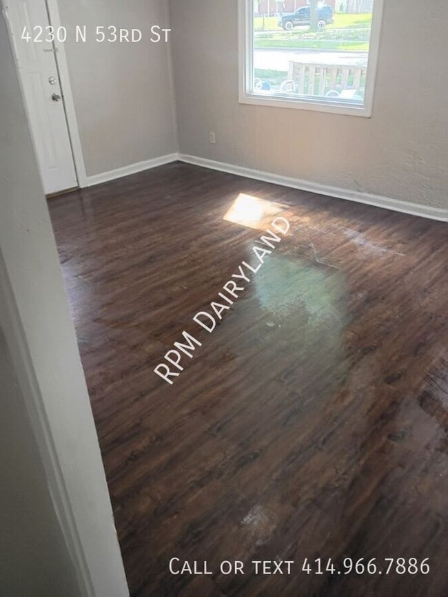 Photo - 4230 N 53rd St