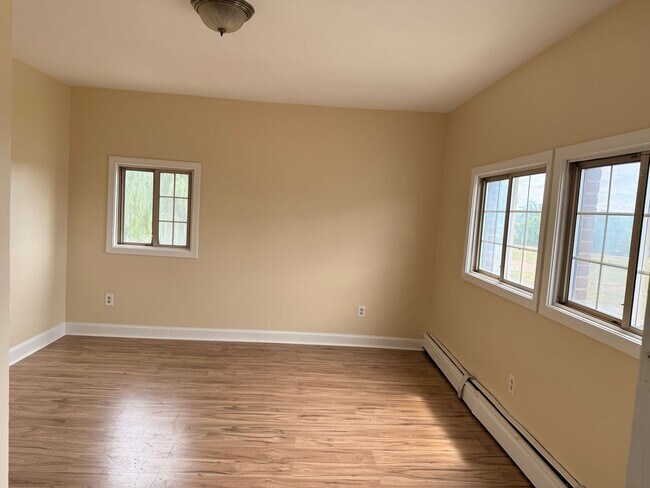 476 Wethersfield Ave Unit 2nd Fl