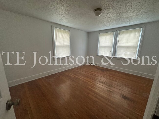 Photo - Charming 3BR Home with Basement, Large Backyard & Hardwood Floors in Kernersville