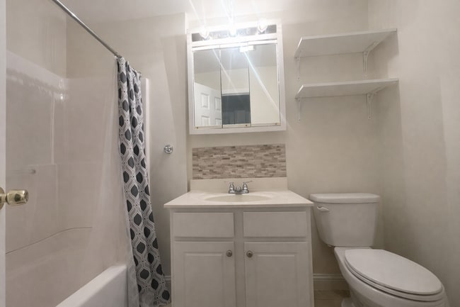 Photo - 1056 Cambridge St Unit 3R