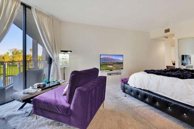910 Island Dr Unit 302