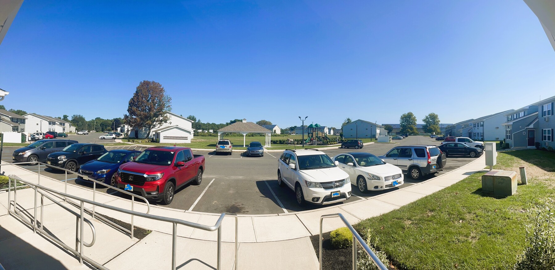 Photo - Millstream & Maplewood Apartments