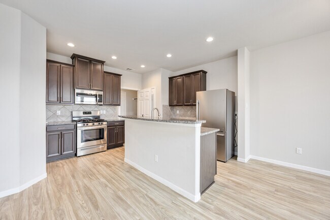 Photo - 6526 Macroom Meadows Ln