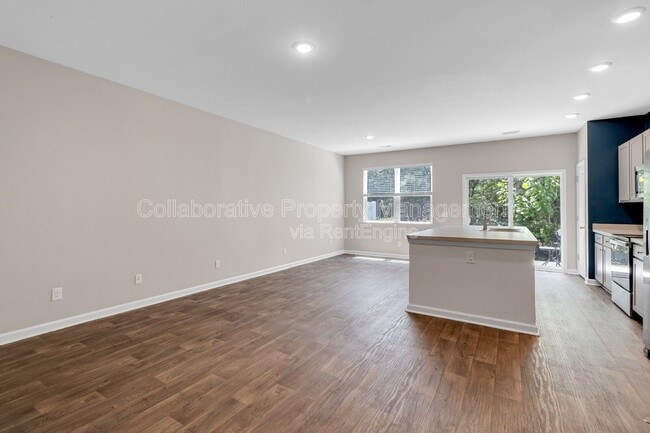Photo - 13 Villas of Garrard Dr