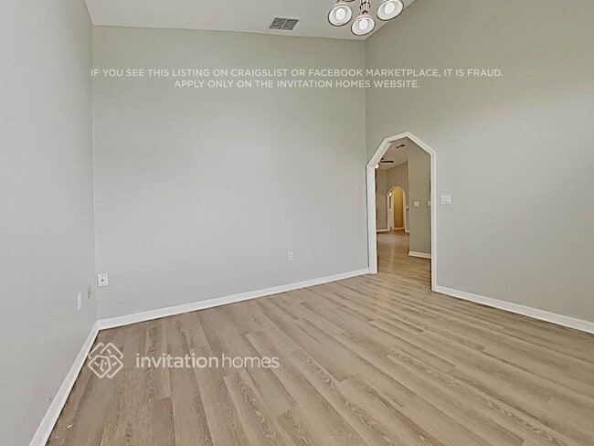 Photo - 2451 Sweetwater Blvd