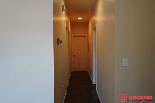 Photo - 222 Harding Ave. Unidad B