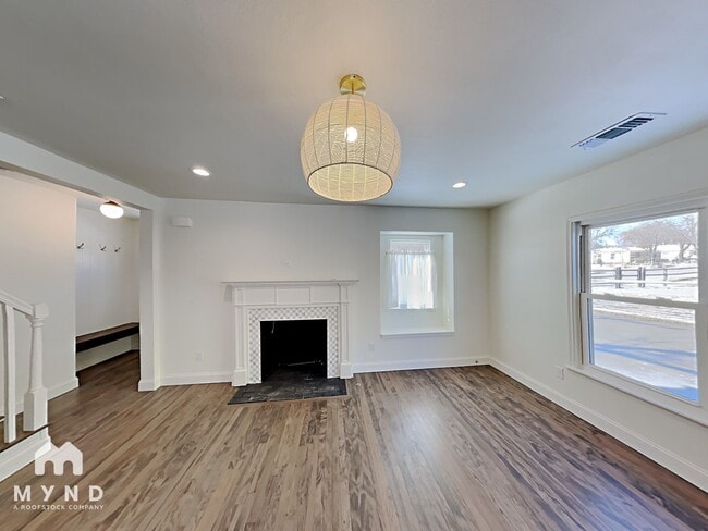 Photo - 110 N Ravinia Dr