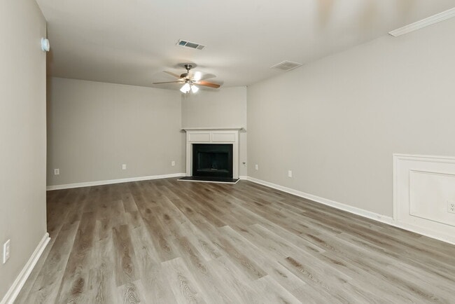 Photo - 414 Hidden Creek Ct