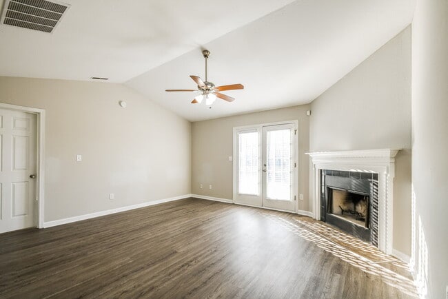 Photo - 2604 Lullwater Ln