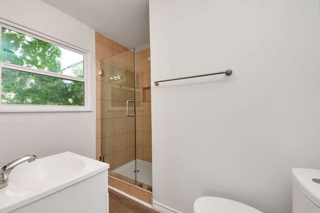 Photo - 7004 Conley St