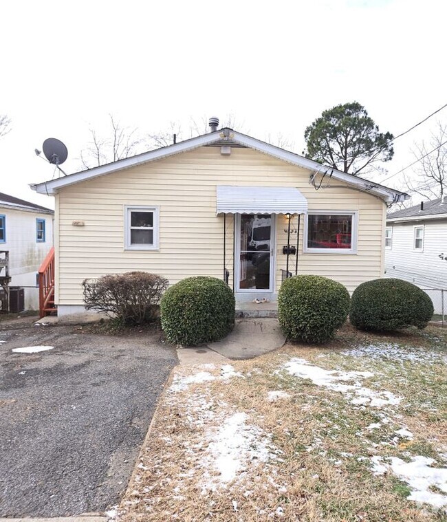 Building Photo - 6324 57th Ave Rental