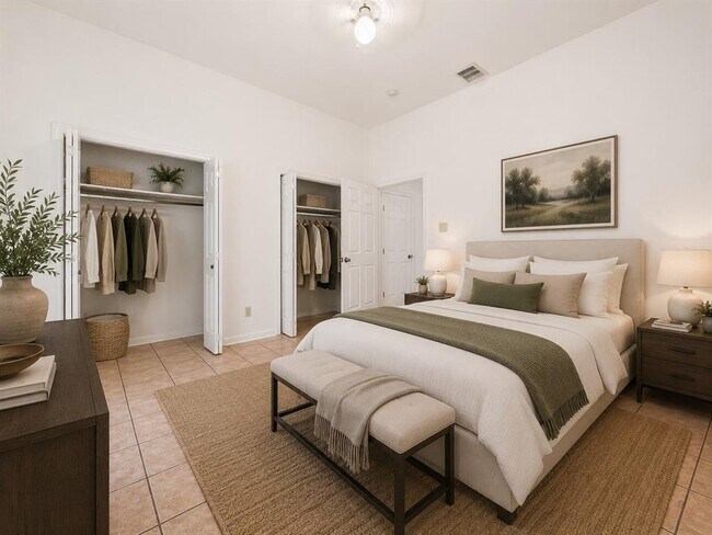 Photo - 109 W 38th St
