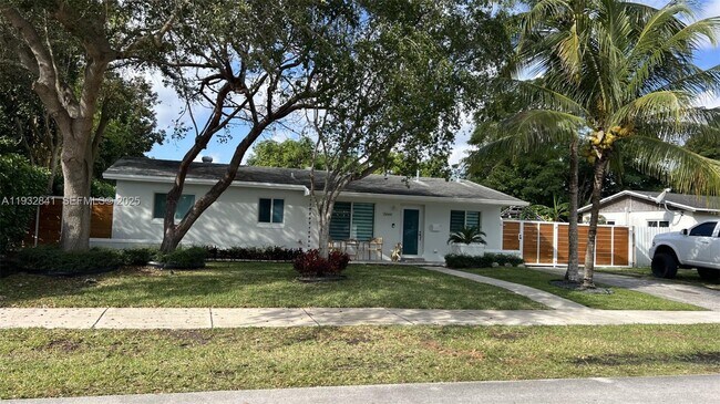 Photo - 15660 SW 100th Ave
