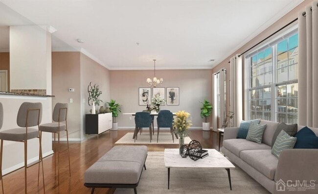 Photo - 24 Roosevelt Ave