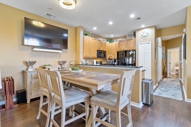 Photo - Exquisite & Breathtaking 2 Bedroom 2 Bath Condo Fully Furnished