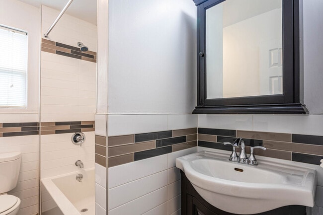 Photo - Chestnut Court